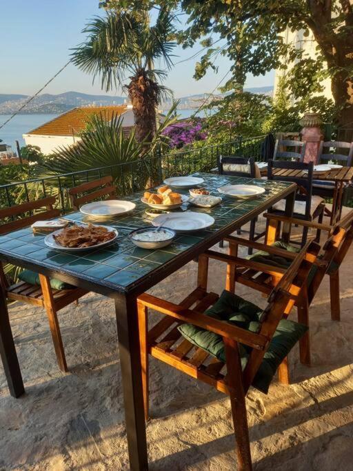 Bueyuekada Al Koesk Apartment Adalar Luaran gambar